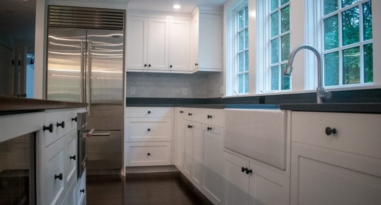 white painted kitchen cabinets and drawers