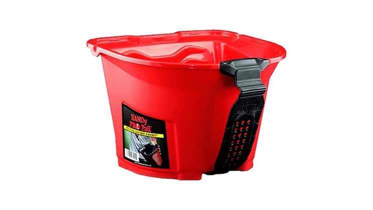tools for painters, paint bucket to carry paint